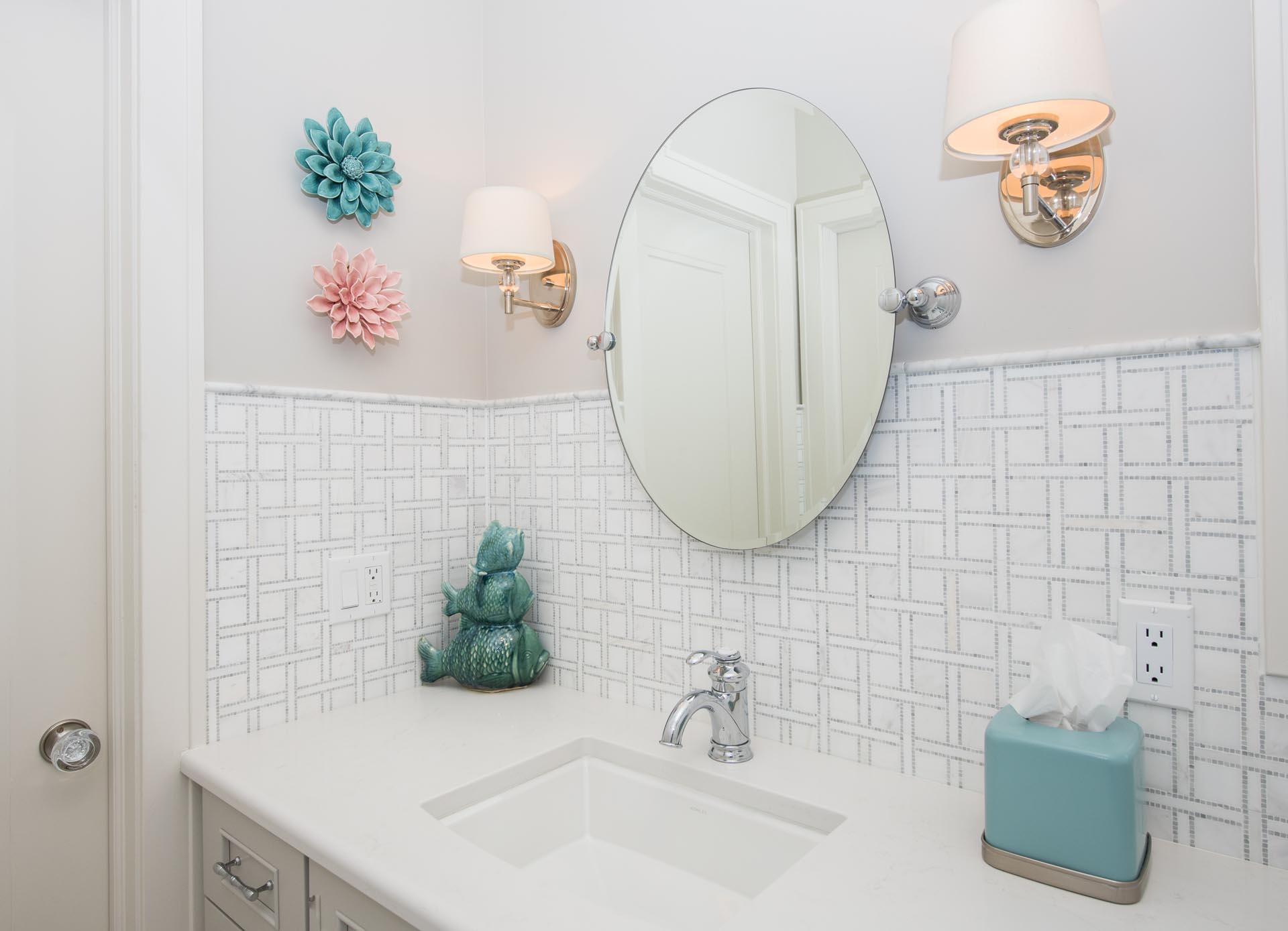 Bathroom Sink, Faucet, and Mirror | Saginaw, MI